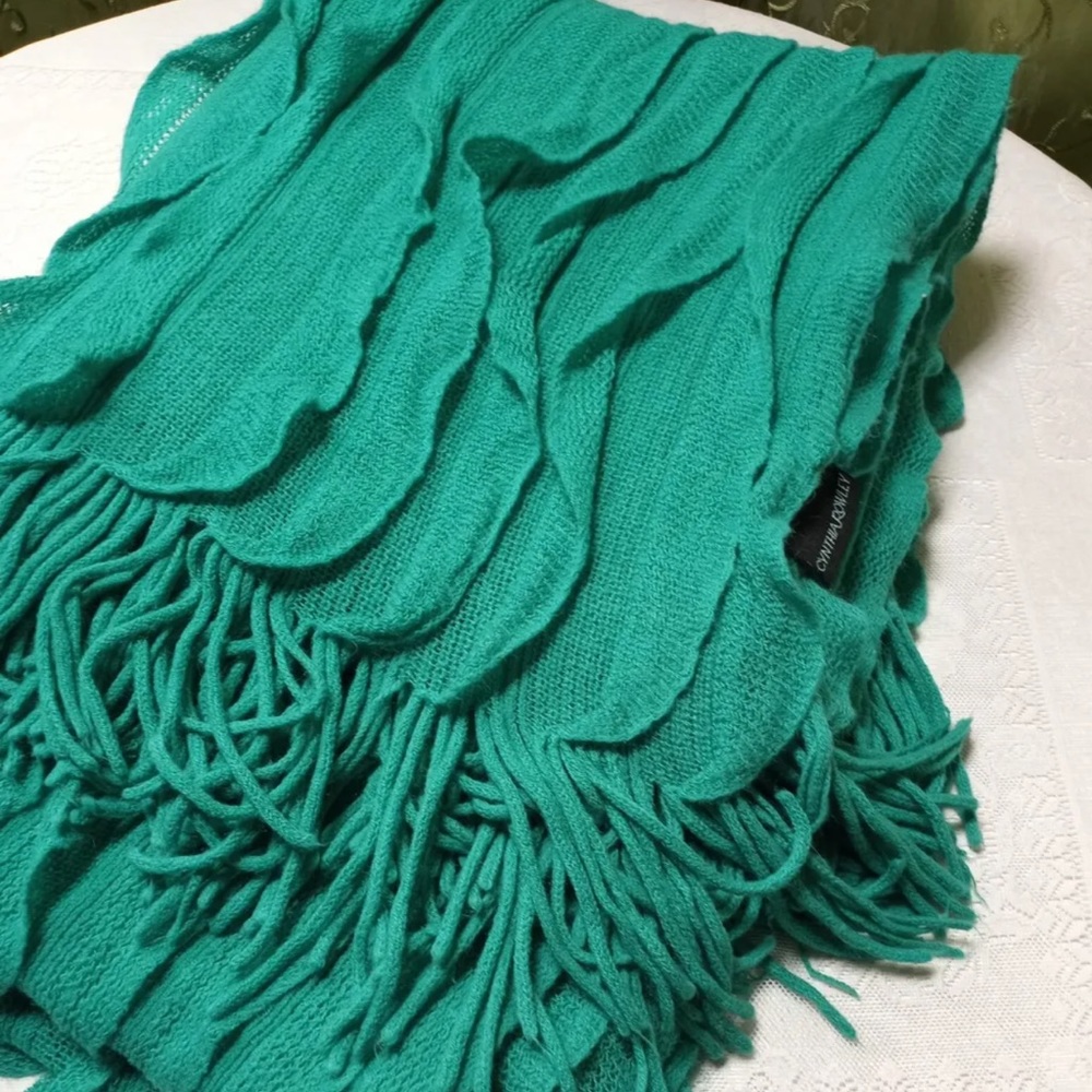 CYNTIA ROWLEY GREEN BLANKET.